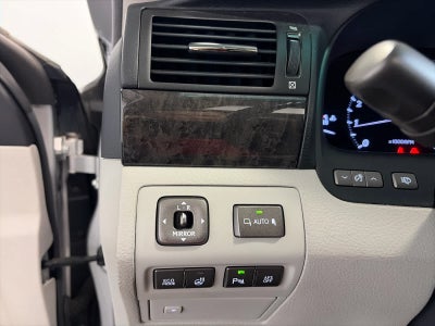 2010 Lexus LS 460 