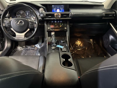 2017 Lexus IS 300 
