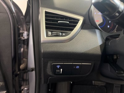 2016 Hyundai Veloster Base