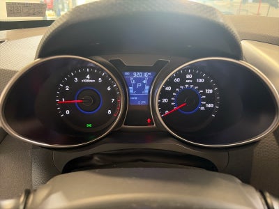 2016 Hyundai Veloster Base