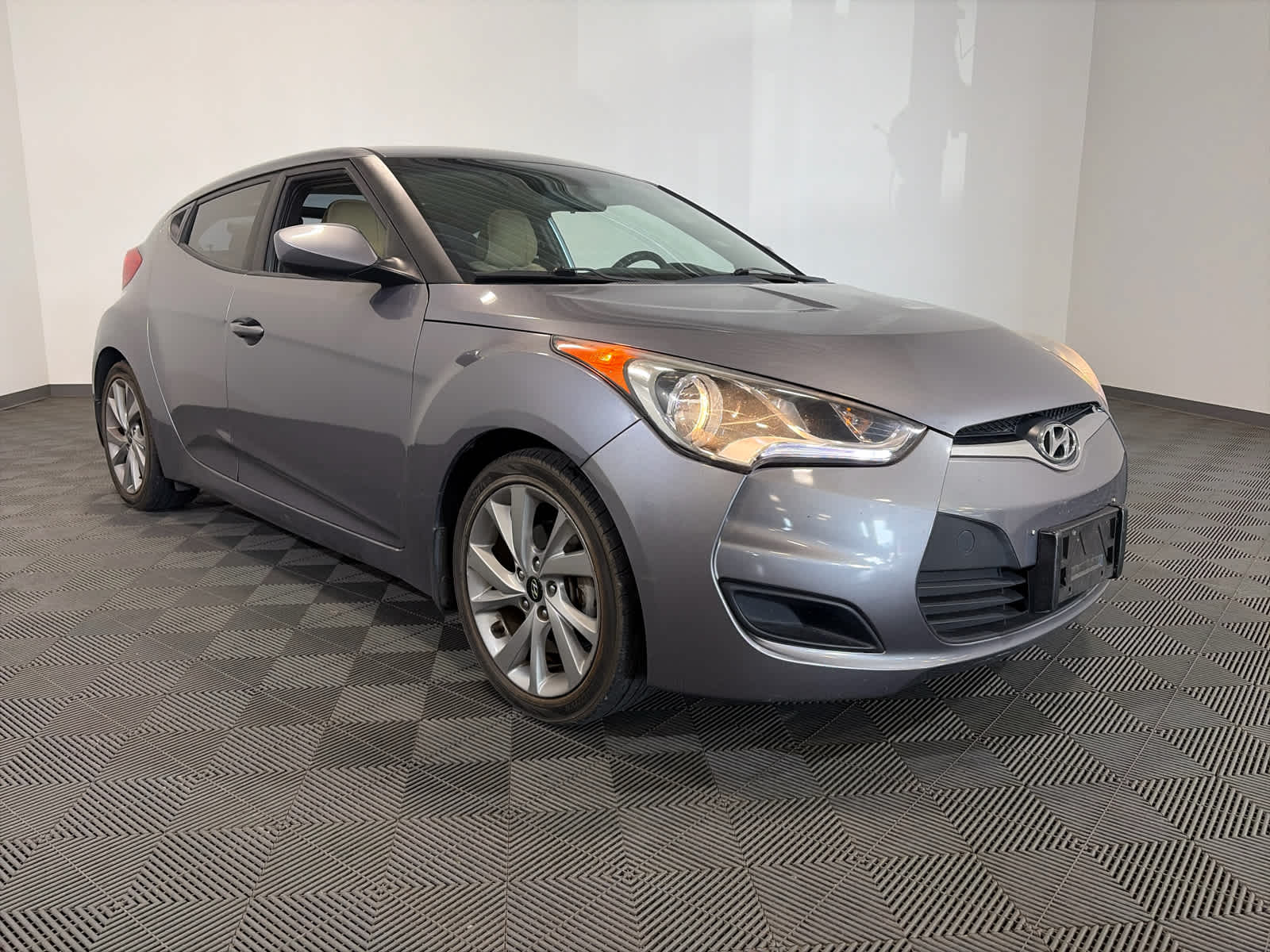 2016 Hyundai Veloster Base