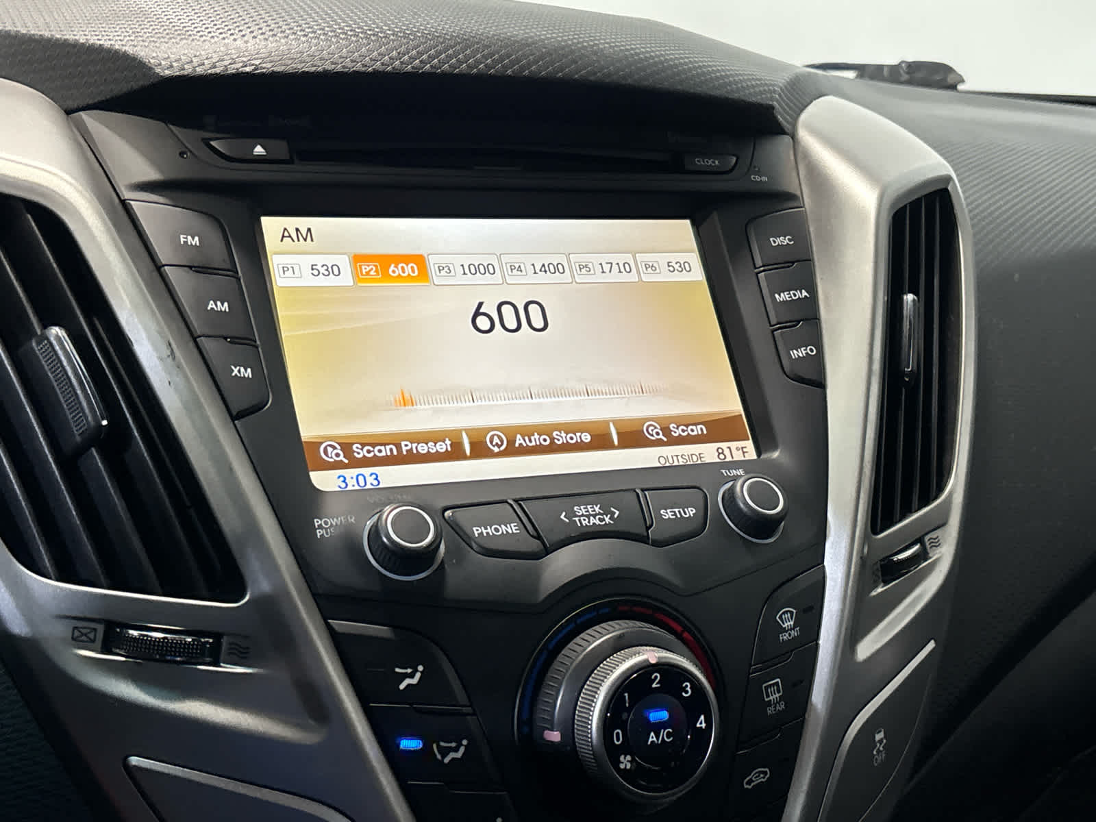 2016 Hyundai Veloster Base