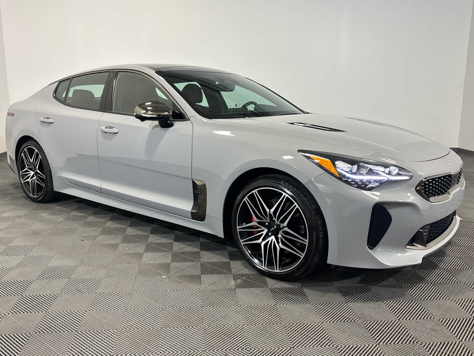 2023 Kia Stinger GT2