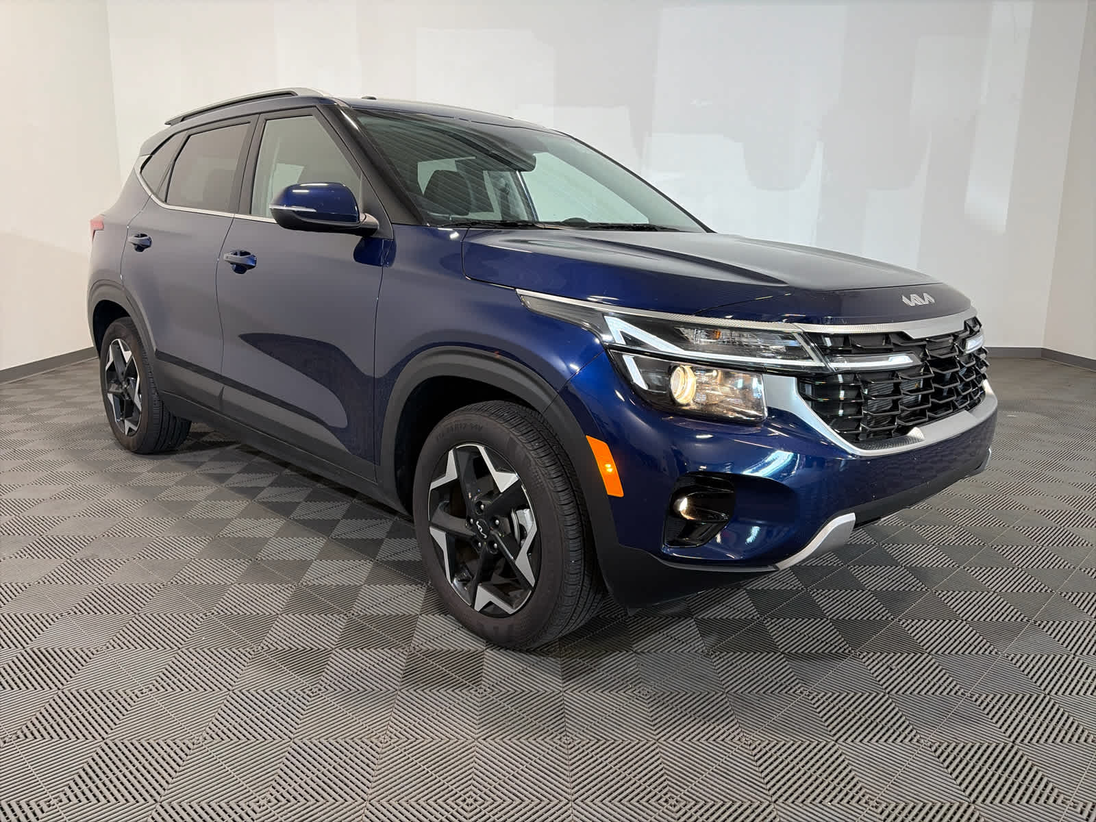 2025 Kia Seltos EX
