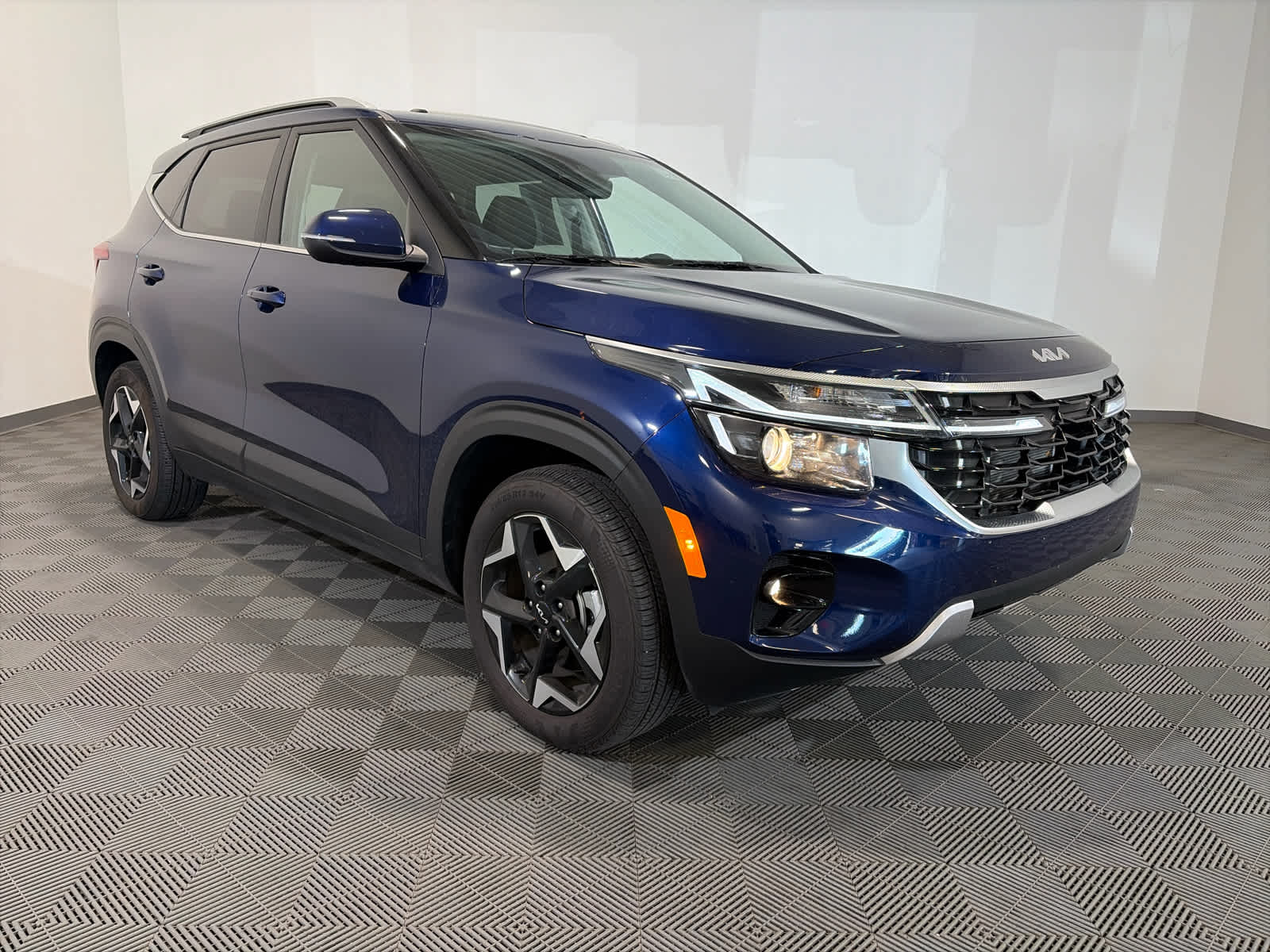 2025 Kia Seltos EX
