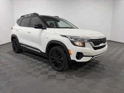 2022 Kia Seltos Nightfall