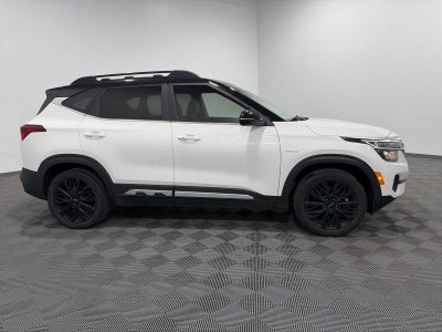 2022 Kia Seltos Nightfall