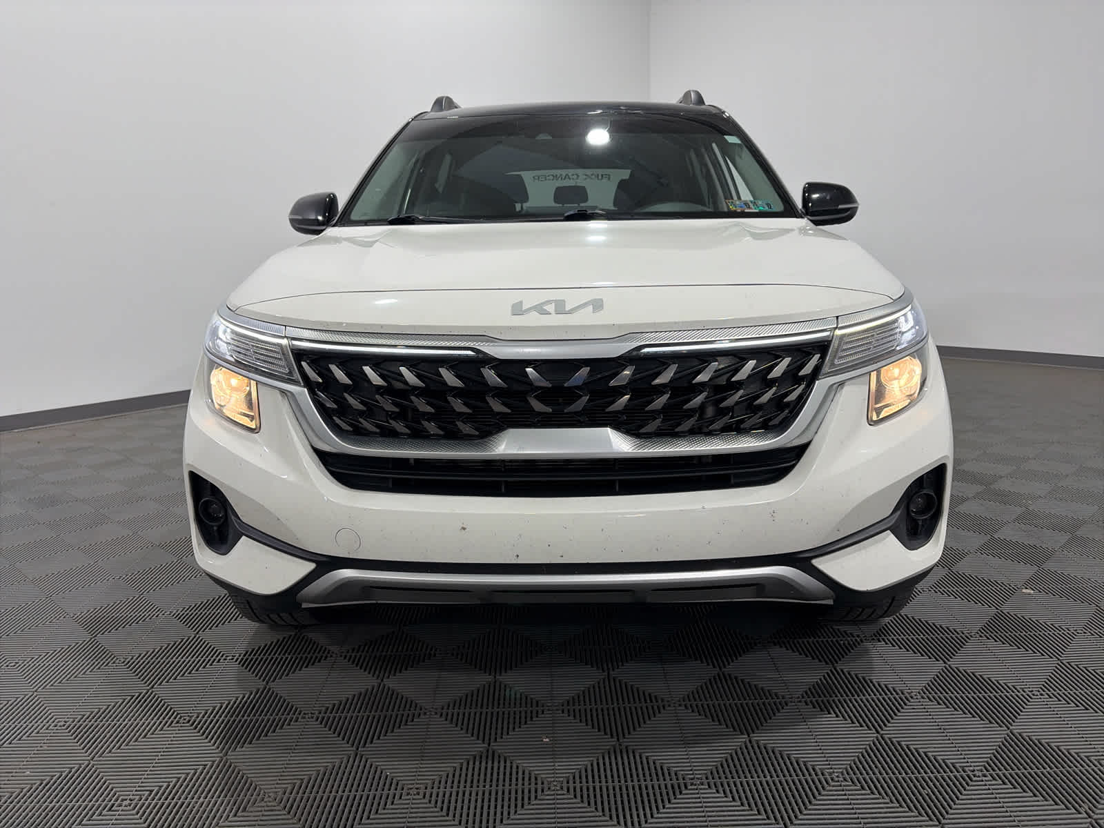 2022 Kia Seltos Nightfall