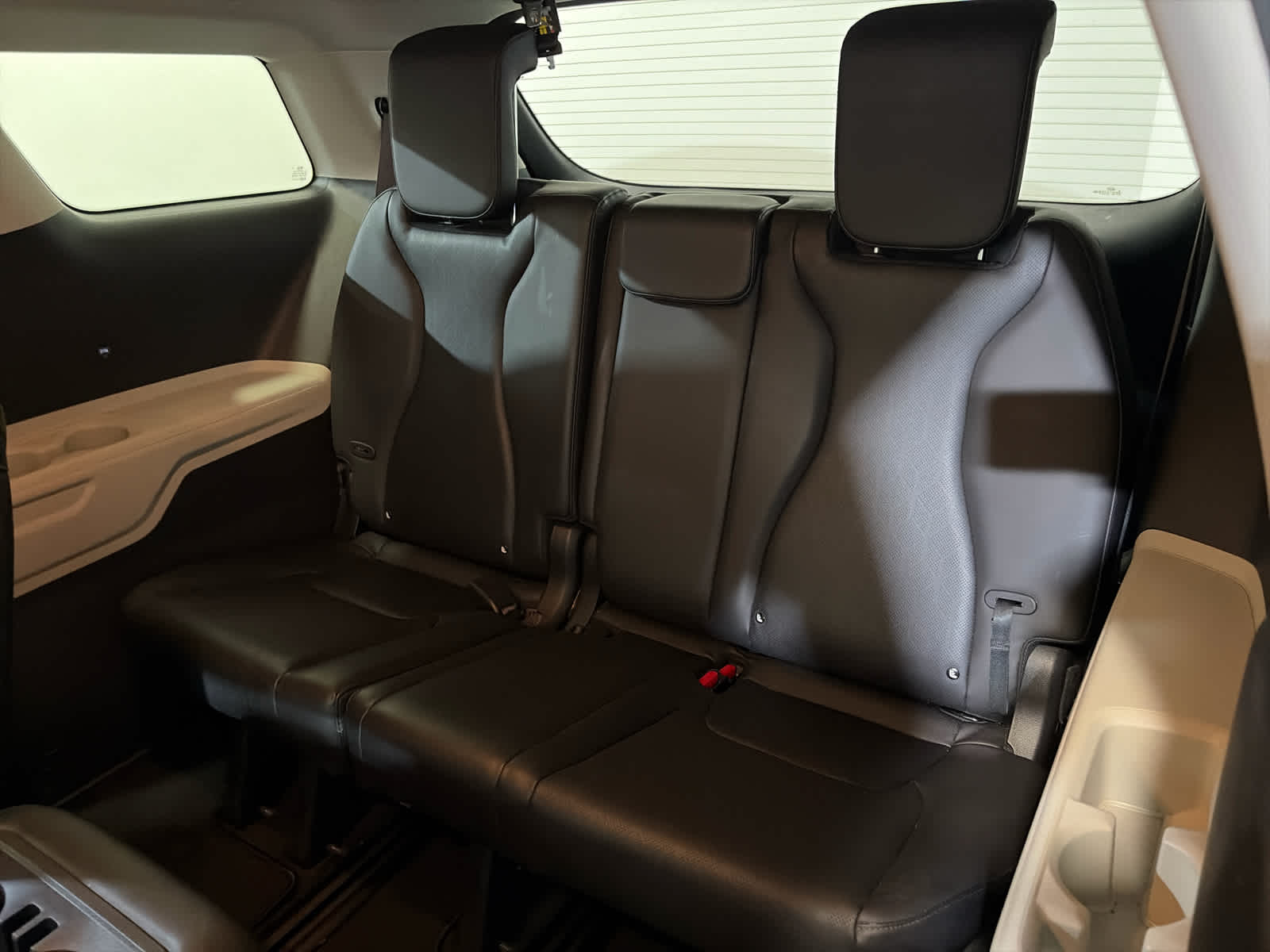 2022 Kia Carnival LXS