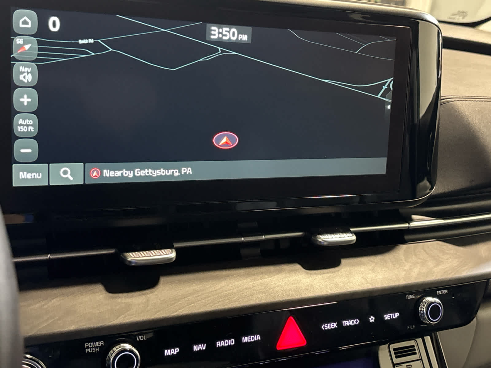 2024 Kia Carnival EX