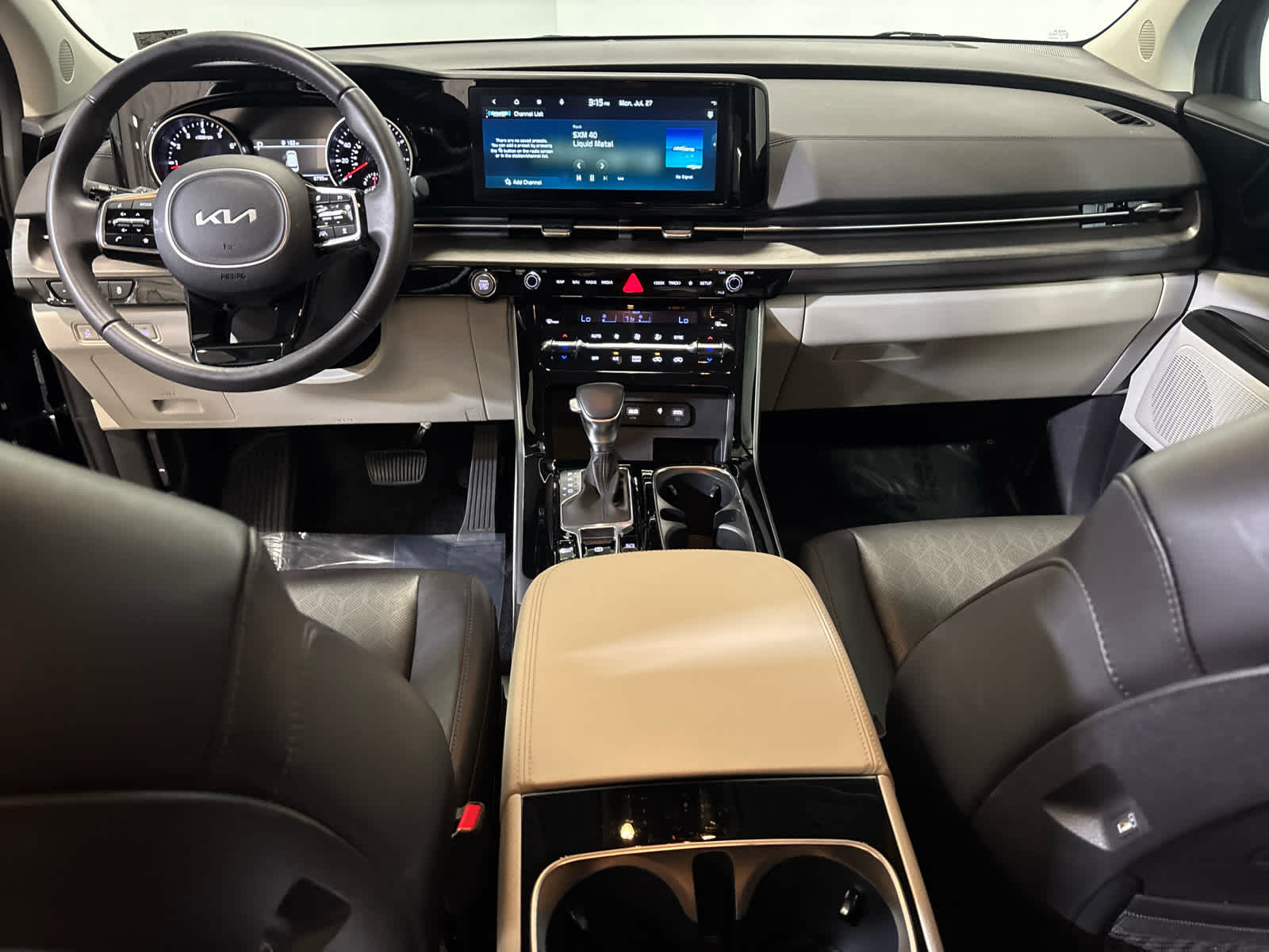 2024 Kia Carnival EX