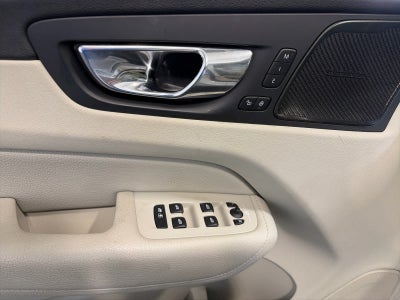 2019 Volvo XC60 Momentum