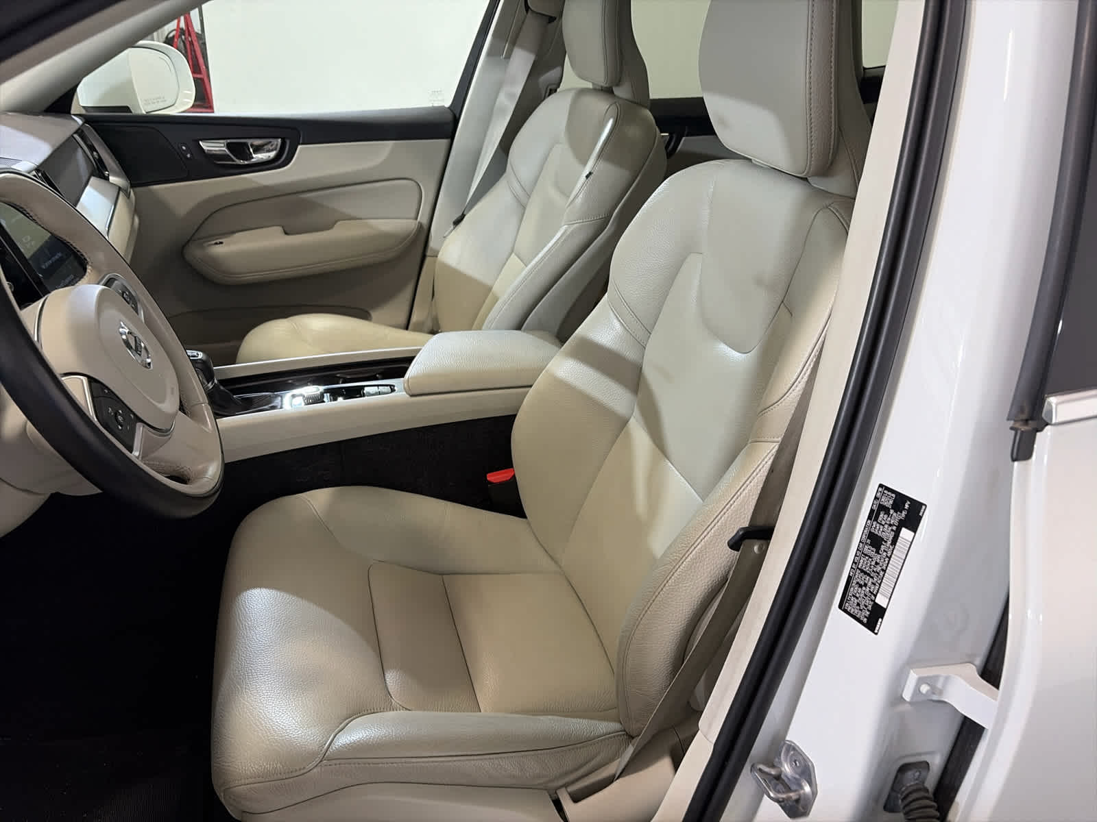 2019 Volvo XC60 Momentum