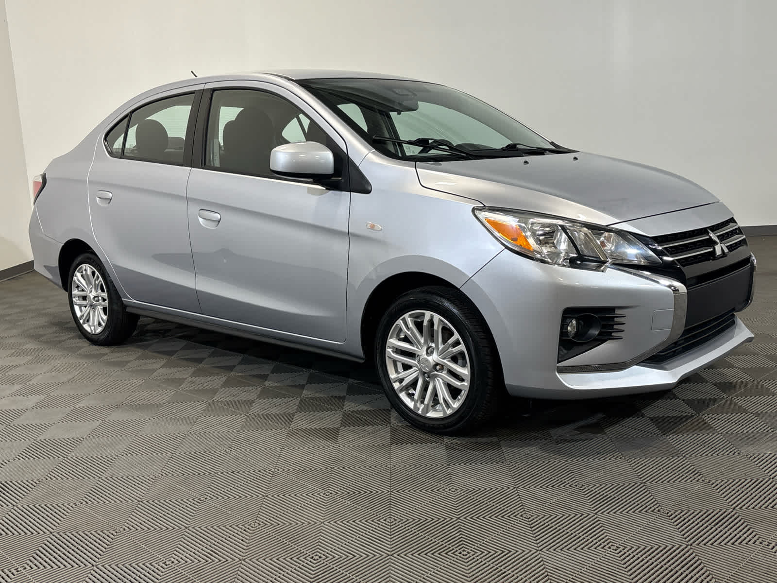 2023 Mitsubishi Mirage G4 LE