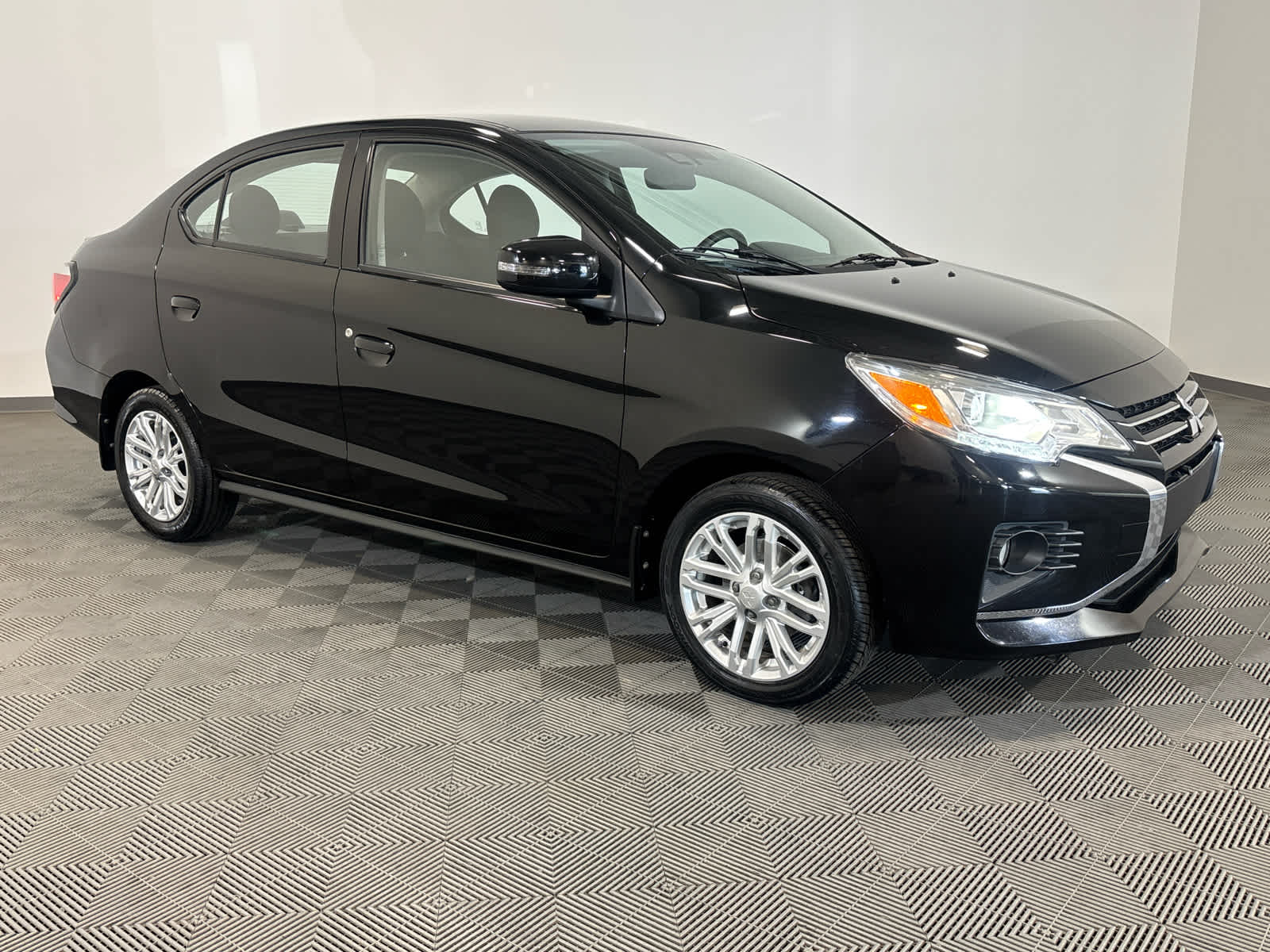 2024 Mitsubishi Mirage G4 SE