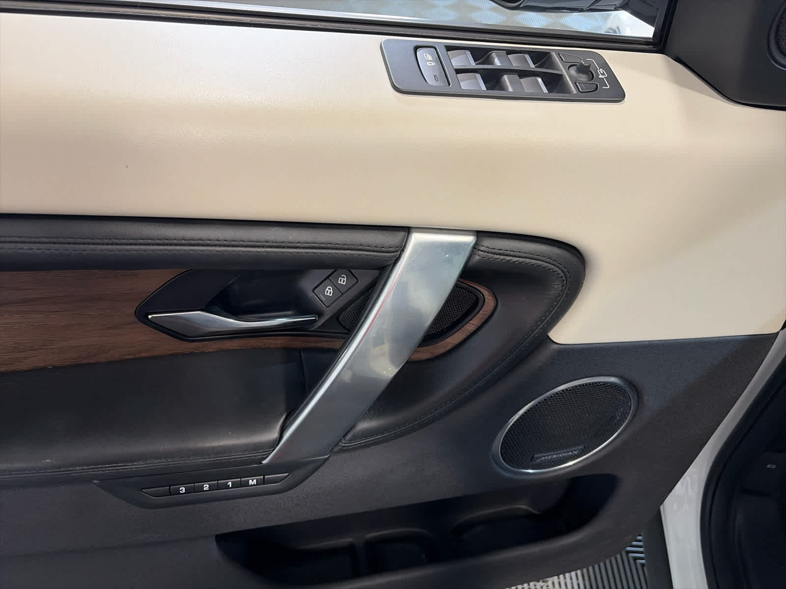 2021 Land Rover Discovery Sport SE