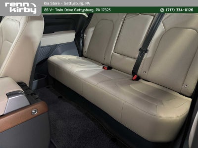2023 Land Rover Defender S