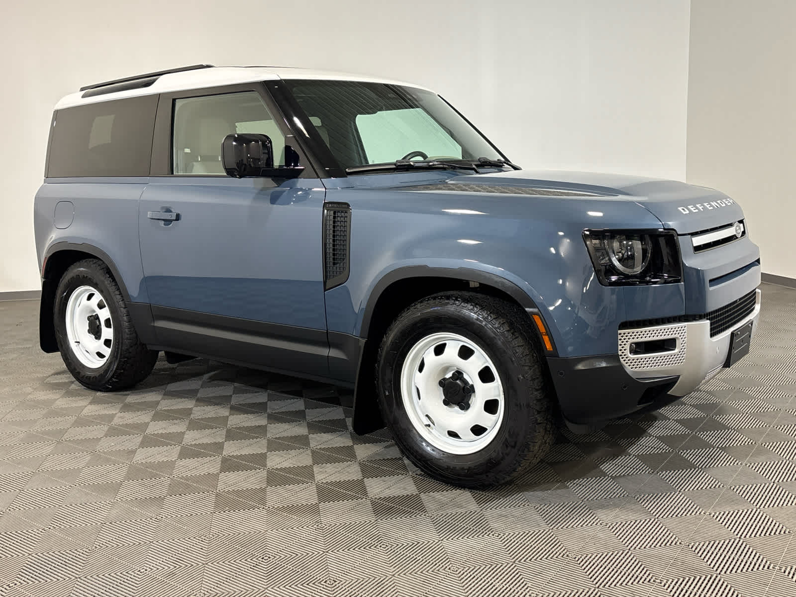2023 Land Rover Defender S