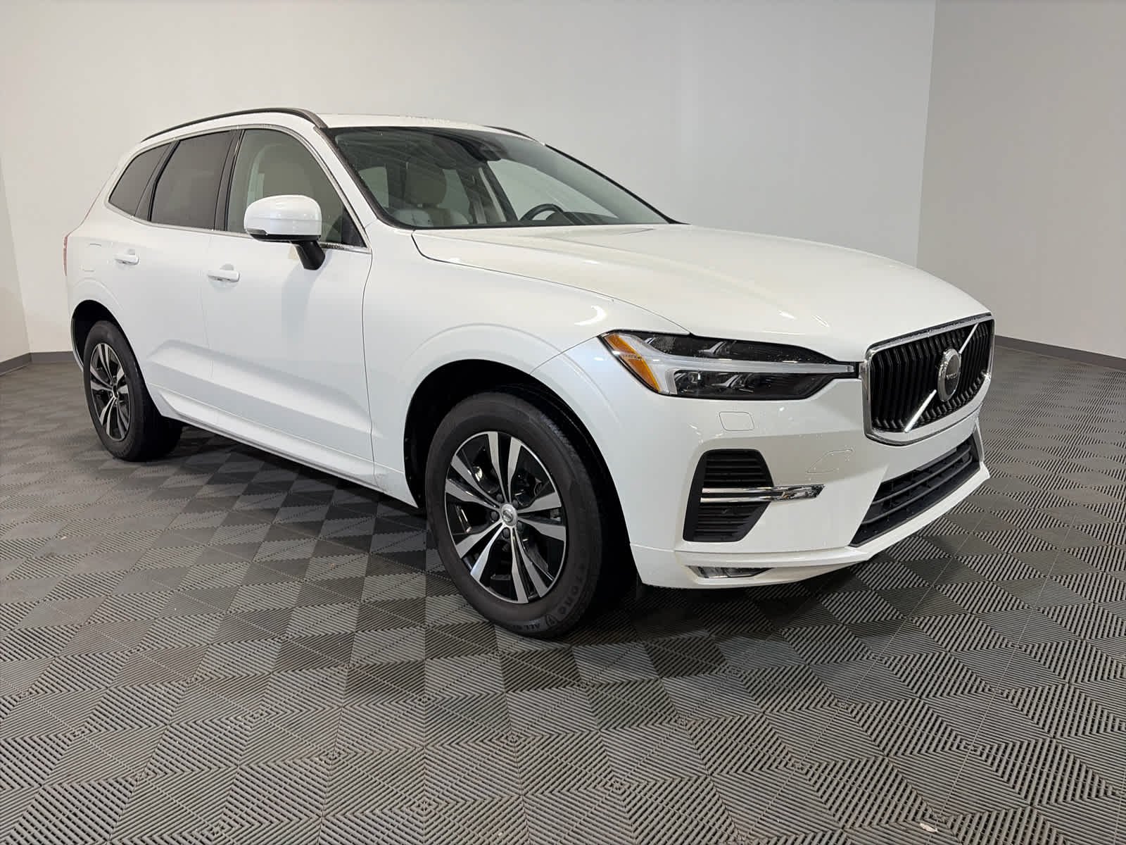 2023 Volvo XC60 Core