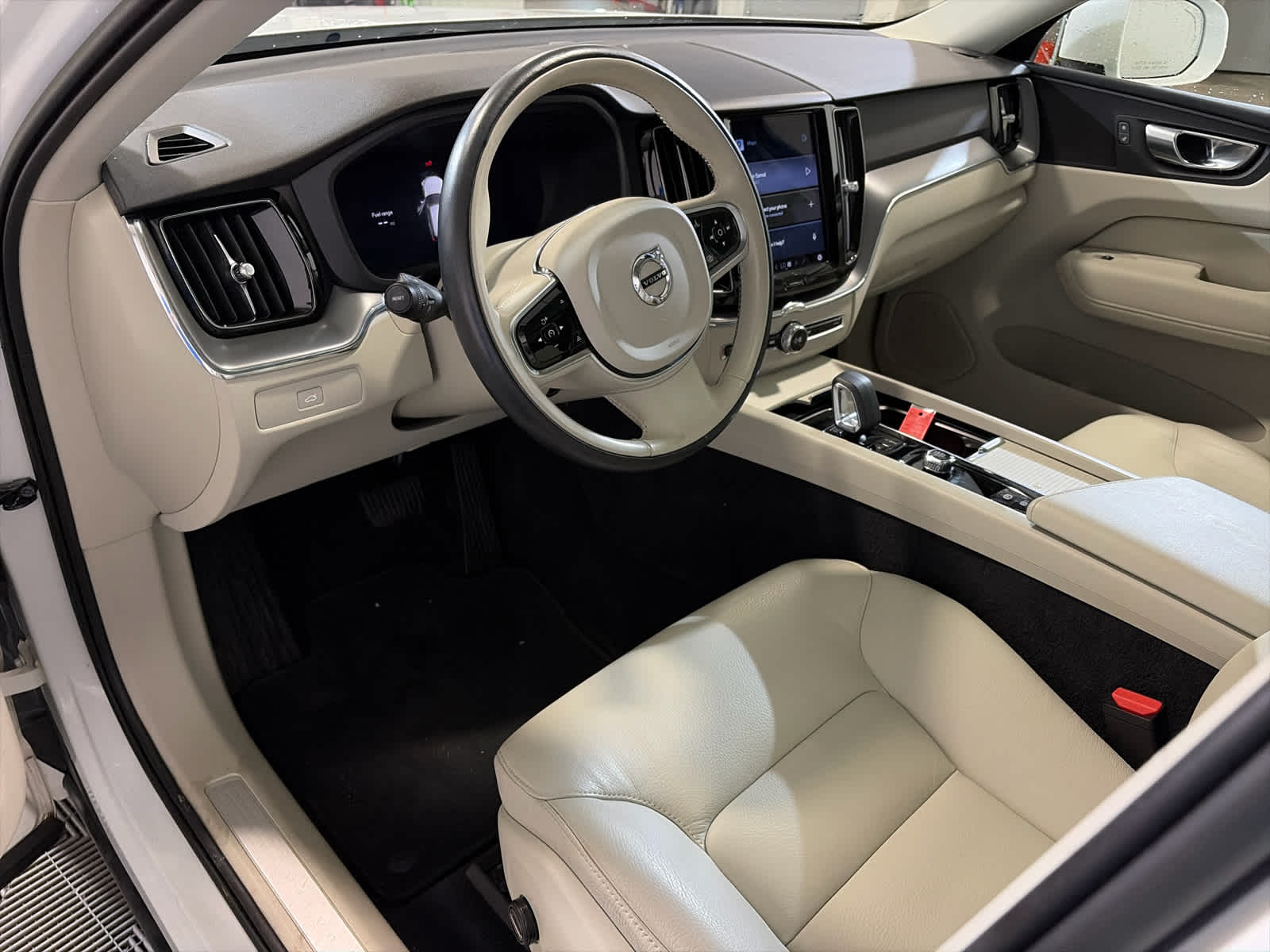 2023 Volvo XC60 Core