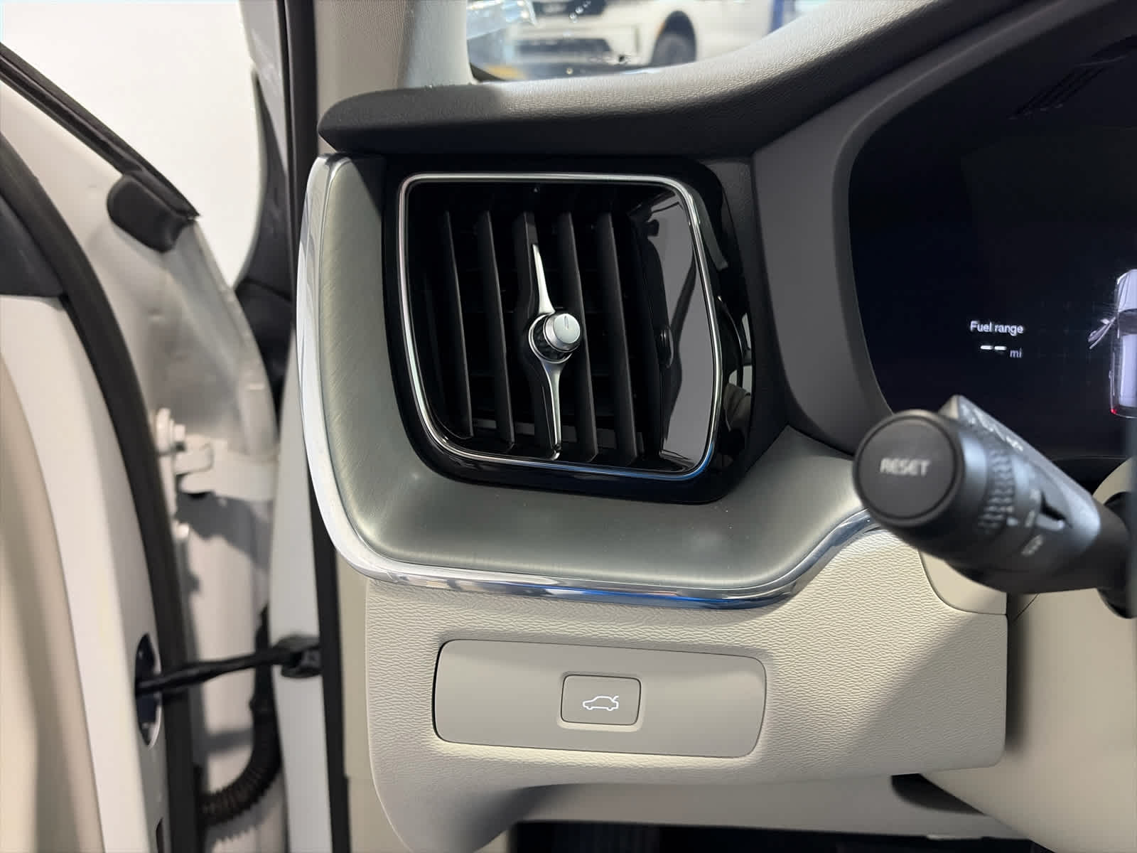 2023 Volvo XC60 Core