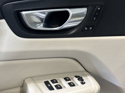 2023 Volvo XC60 Core