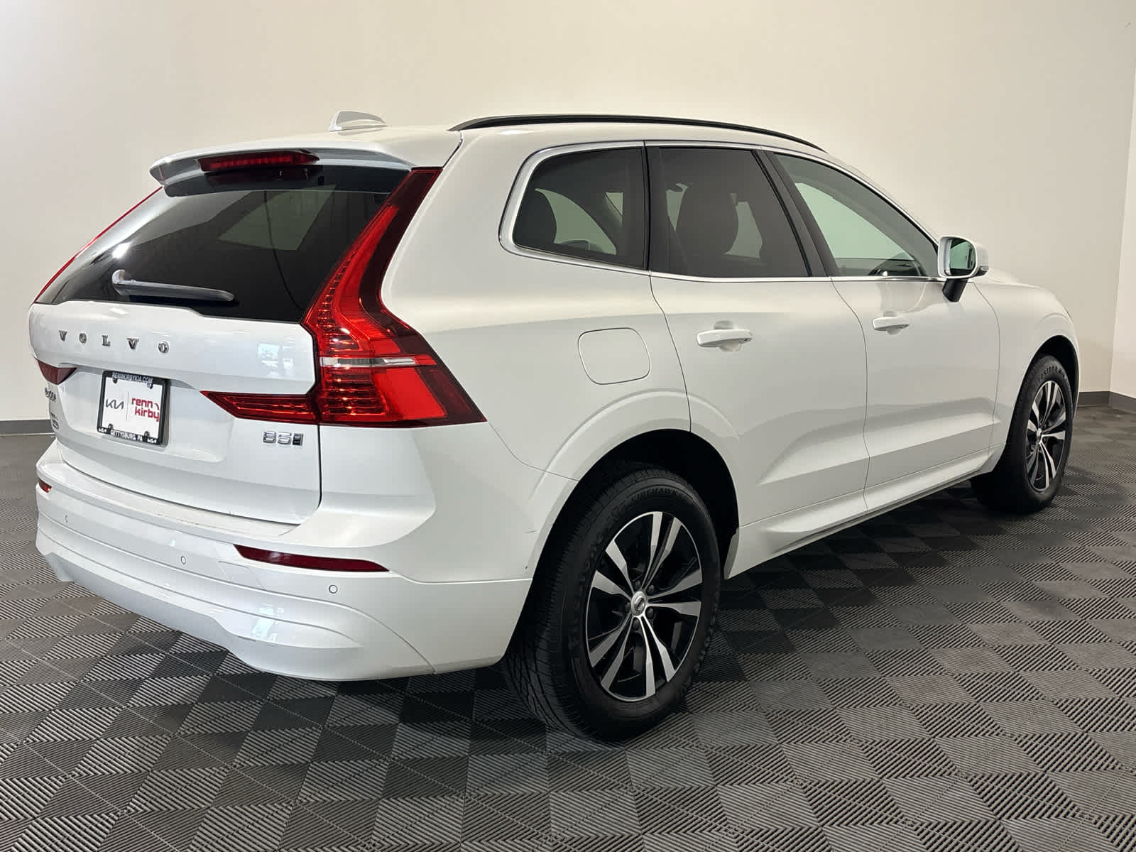 2023 Volvo XC60 Core