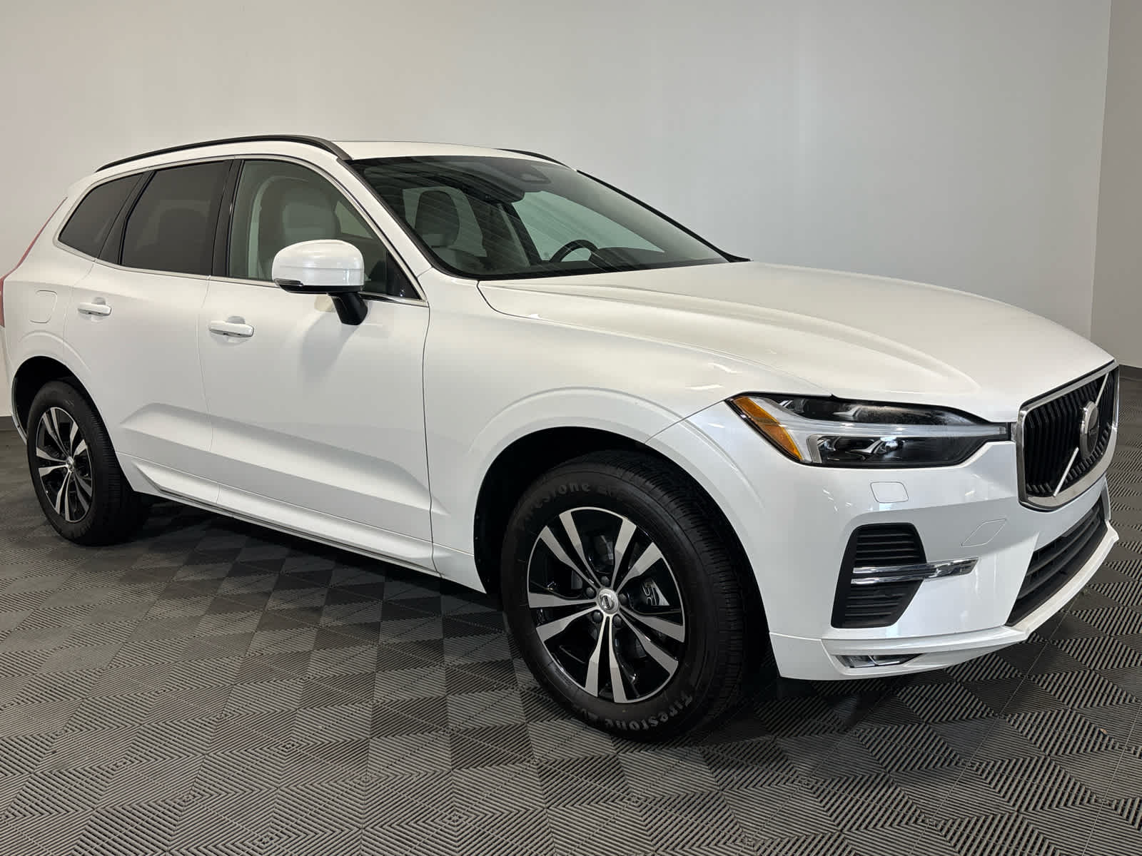 2023 Volvo XC60 Core
