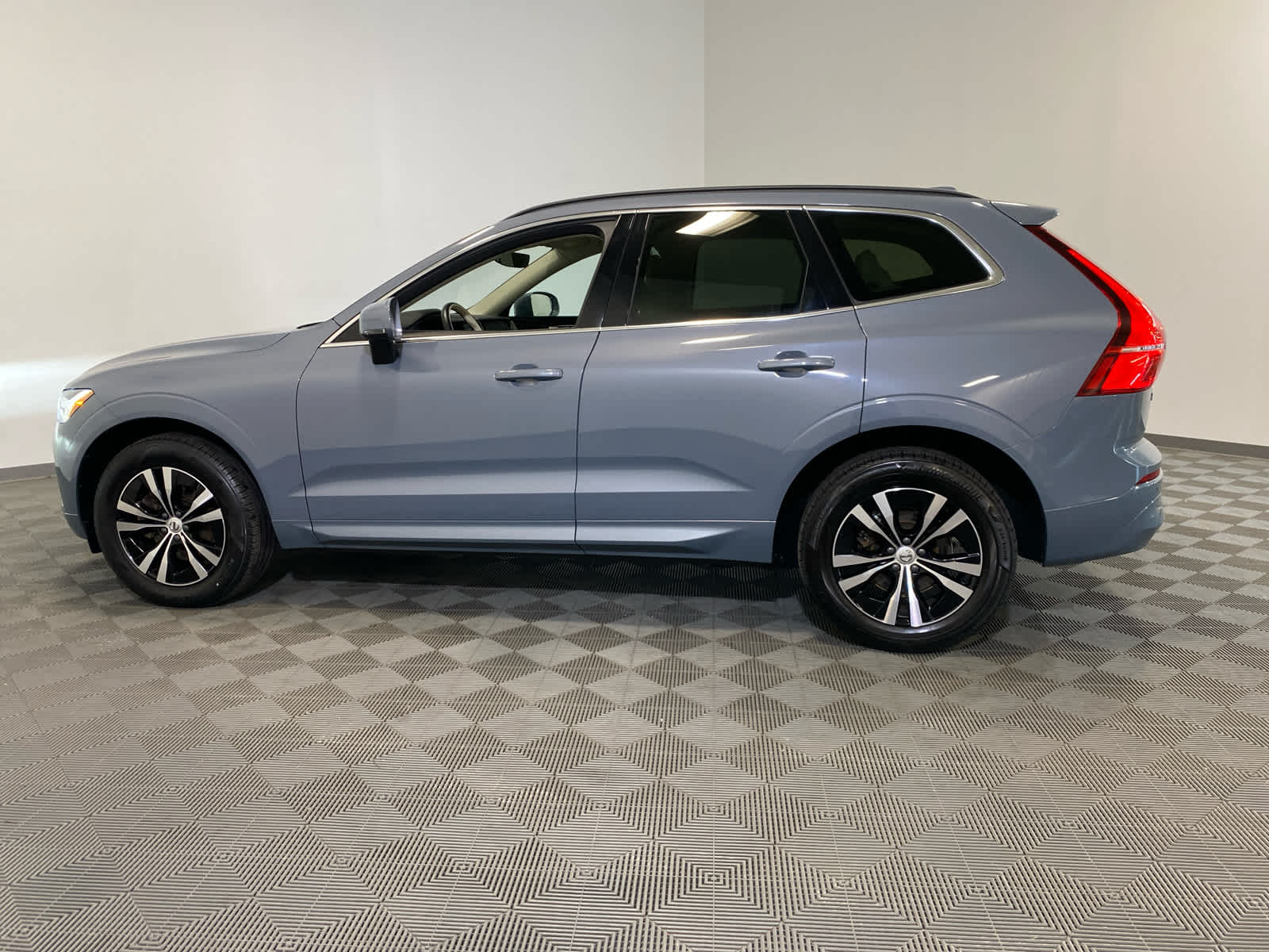 2023 Volvo XC60 Core