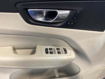2023 Volvo XC60 Core
