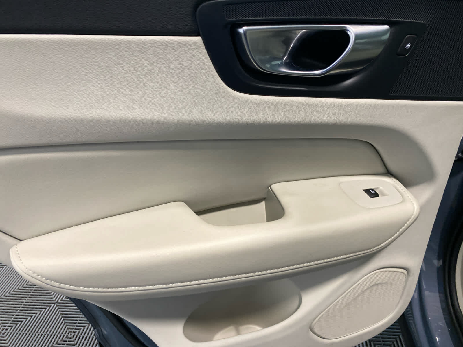 2023 Volvo XC60 Core