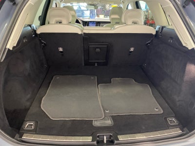 2023 Volvo XC60 Core