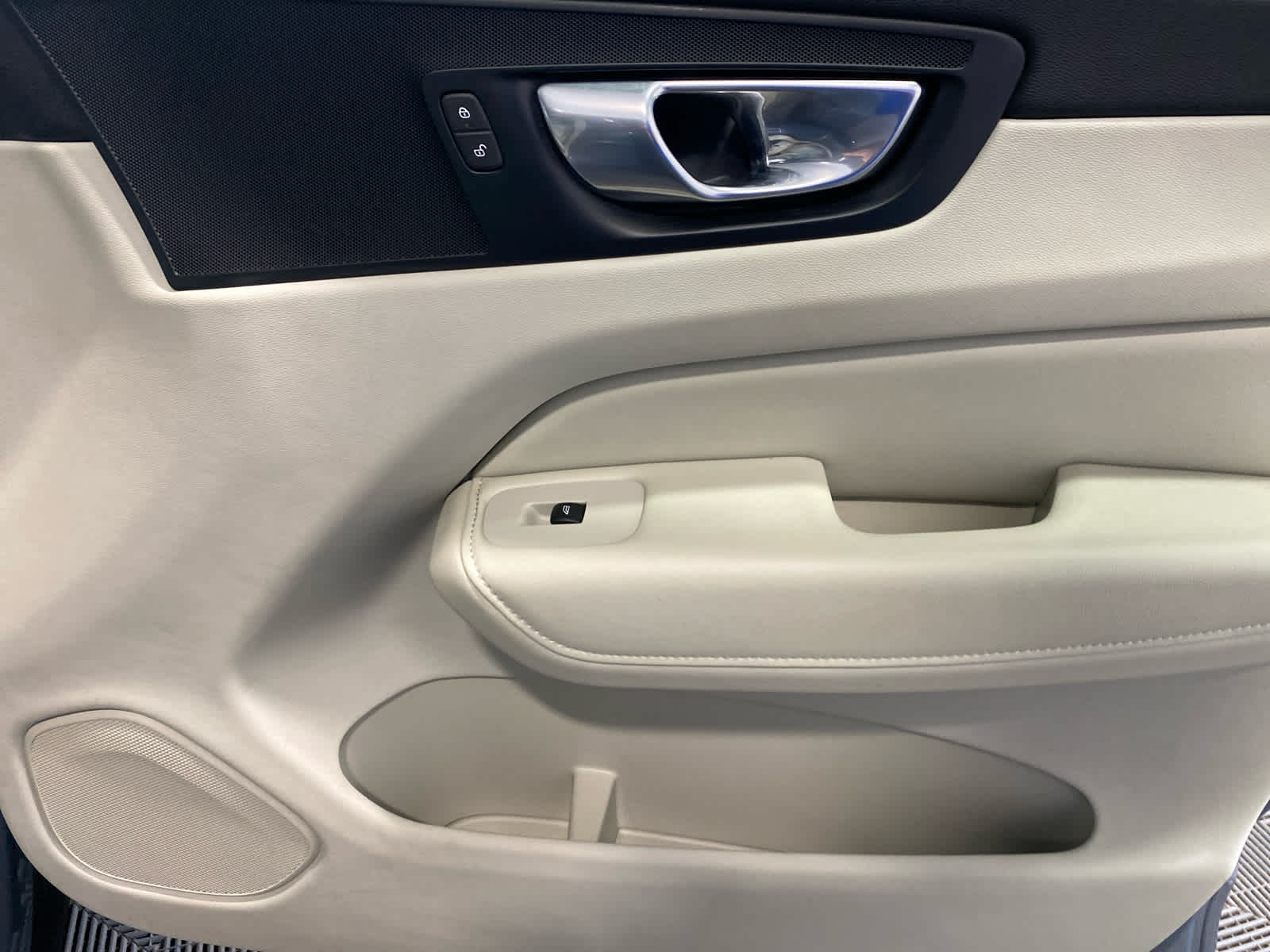 2023 Volvo XC60 Core