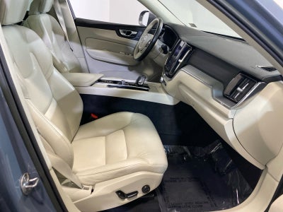 2023 Volvo XC60 Core