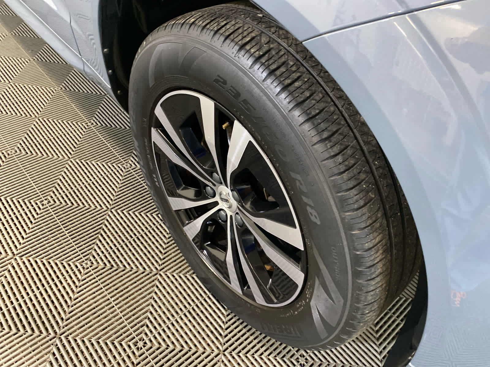 2023 Volvo XC60 Core