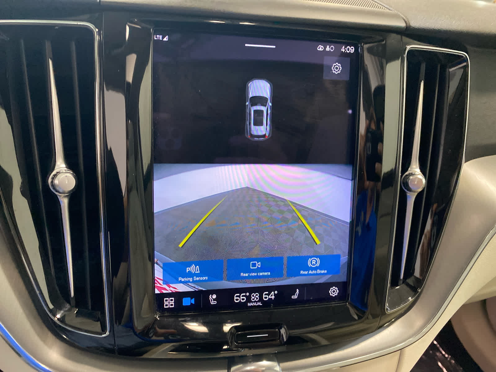 2023 Volvo XC60 Core