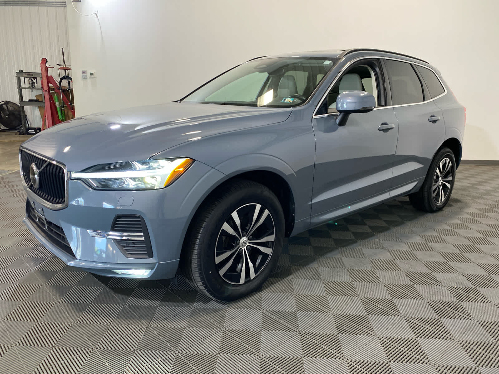 2023 Volvo XC60 Core