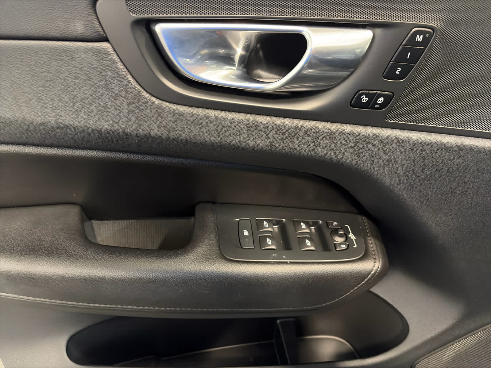 2023 Volvo XC60 Core