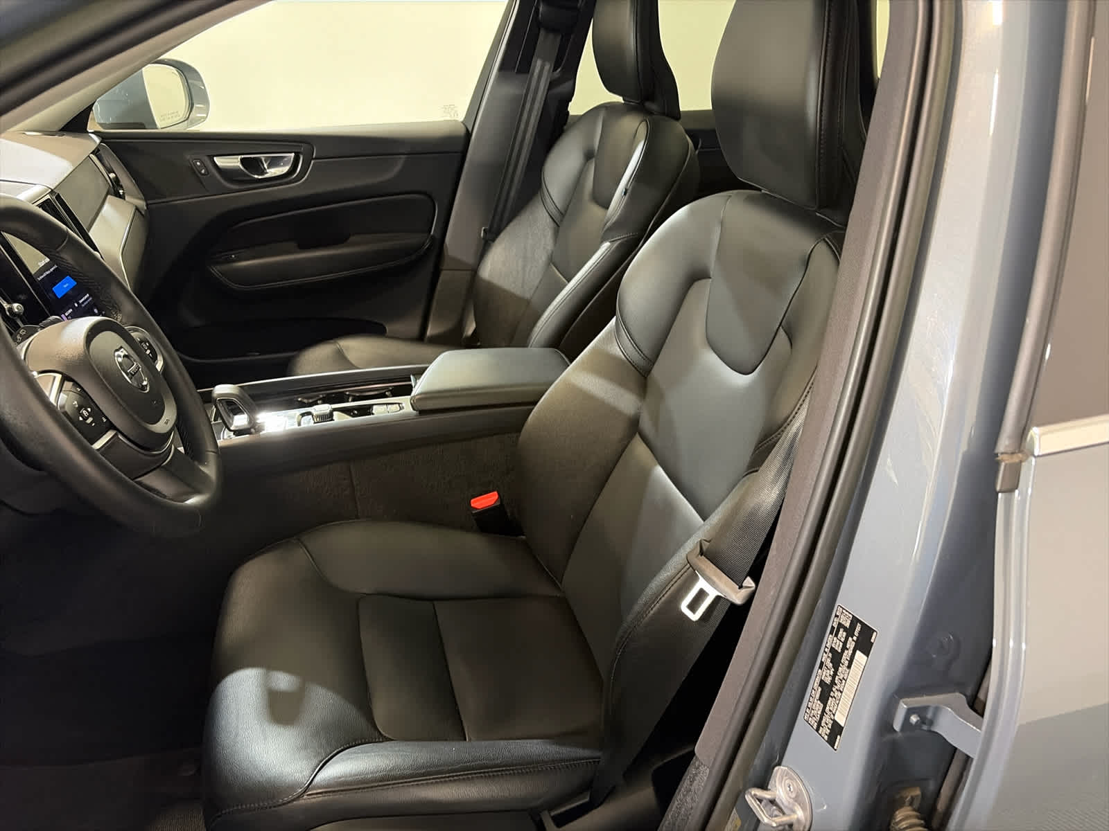 2023 Volvo XC60 Core