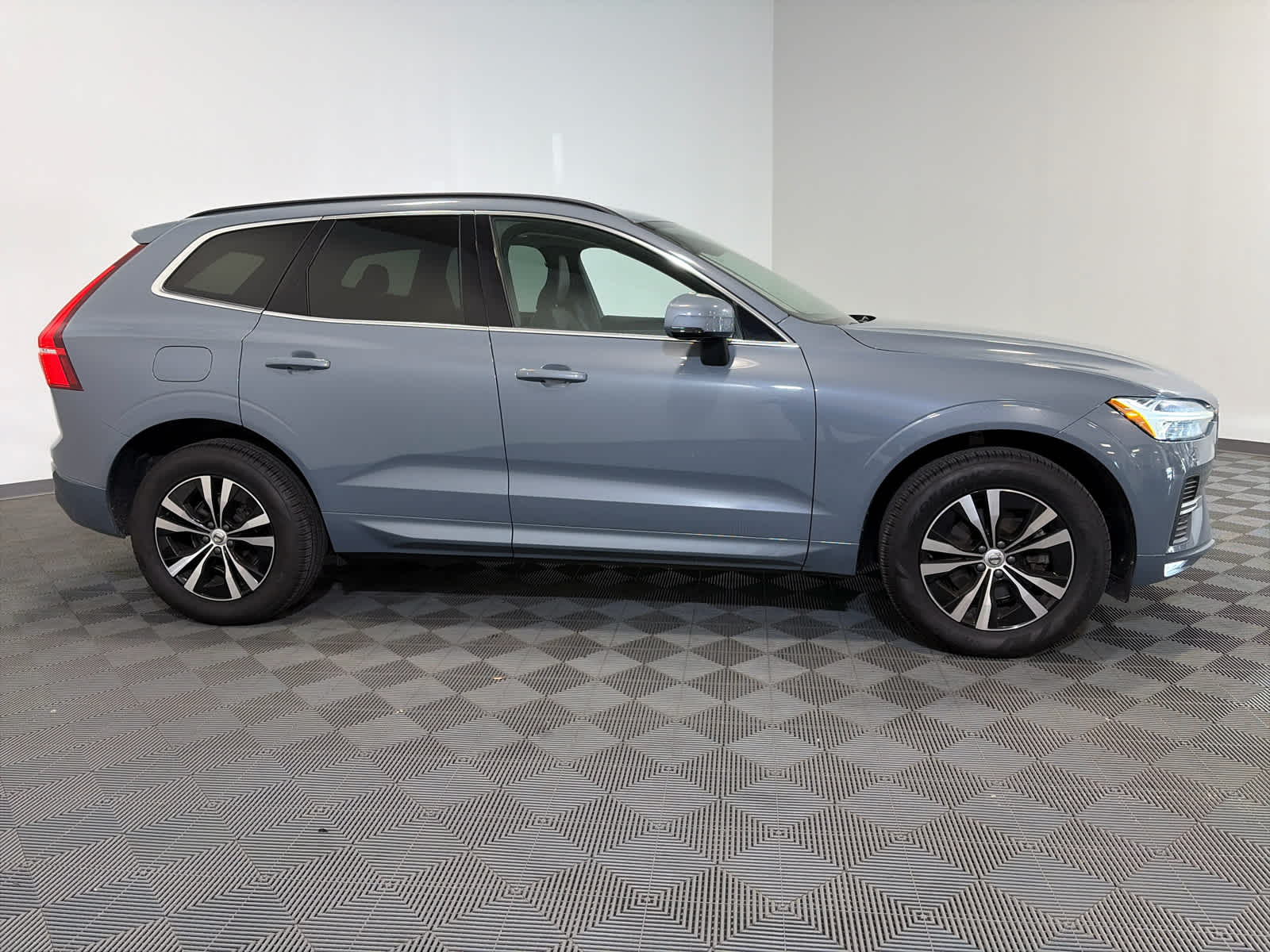 2023 Volvo XC60 Core