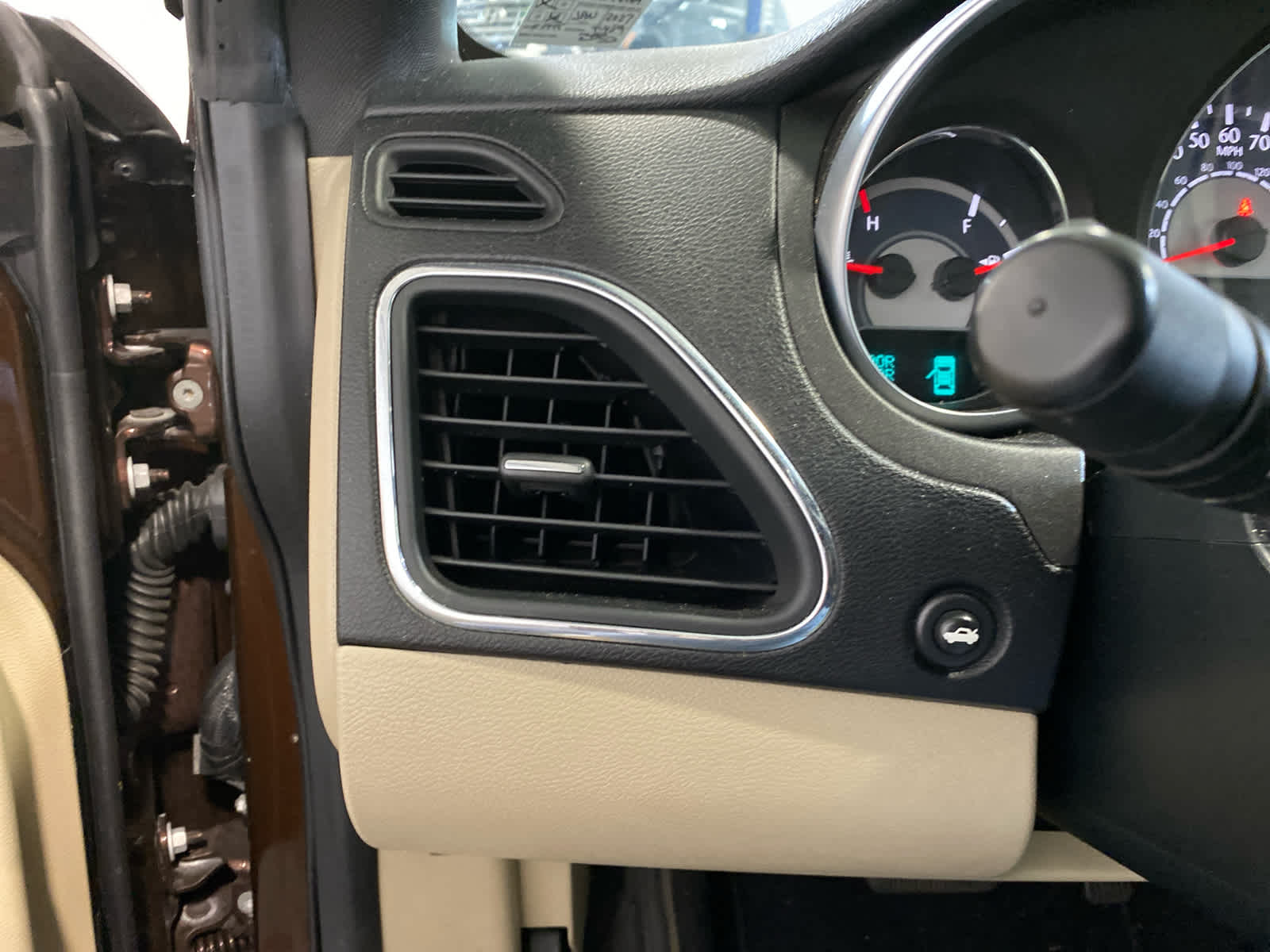 2013 Chrysler 200 Limited