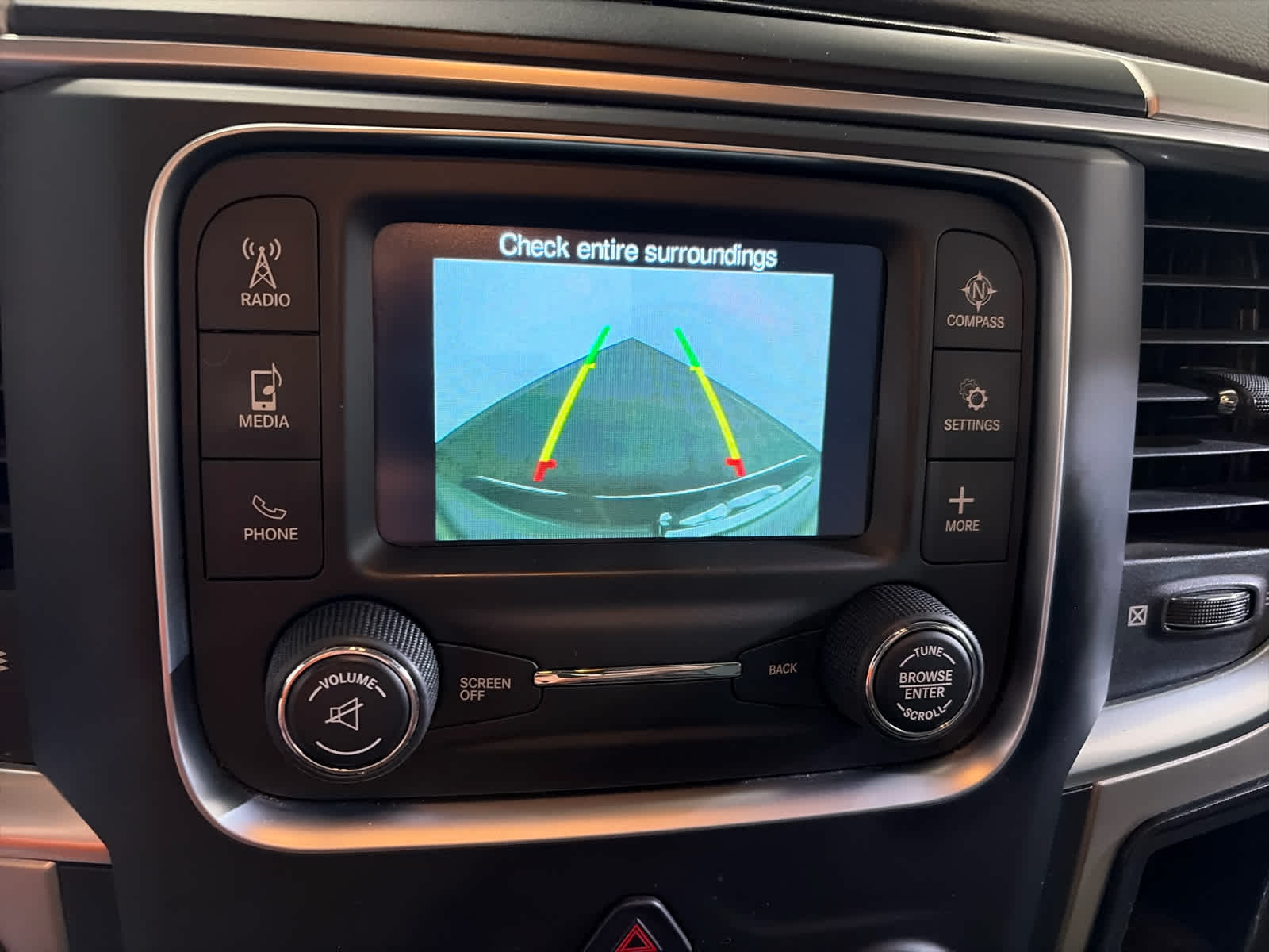 2018 RAM 1500 SLT