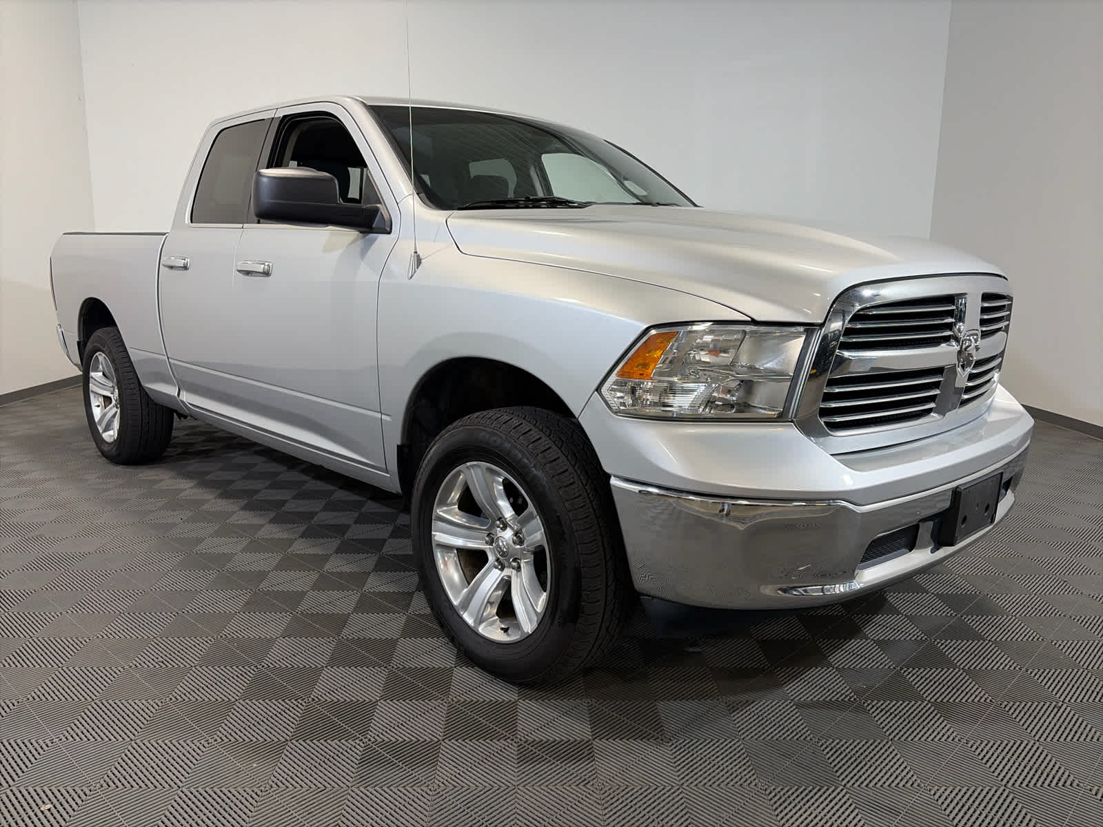 2018 RAM 1500 SLT