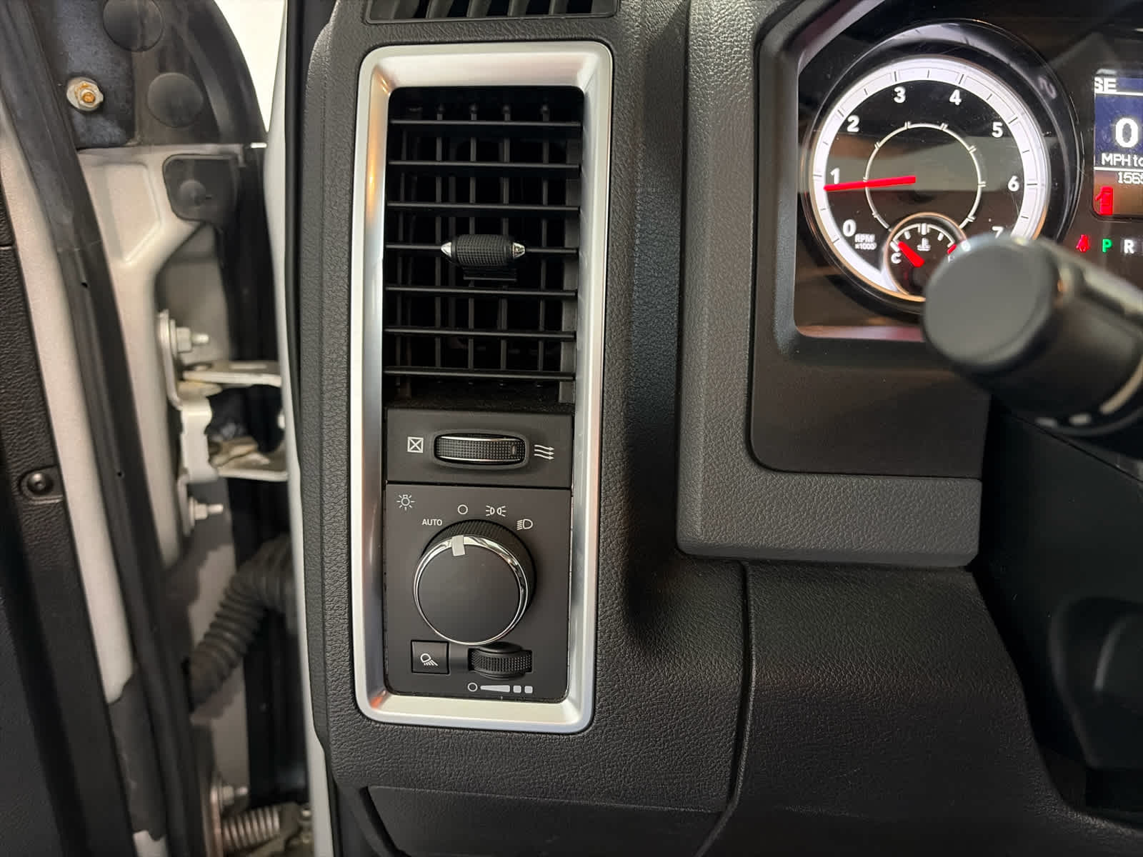 2018 RAM 1500 SLT