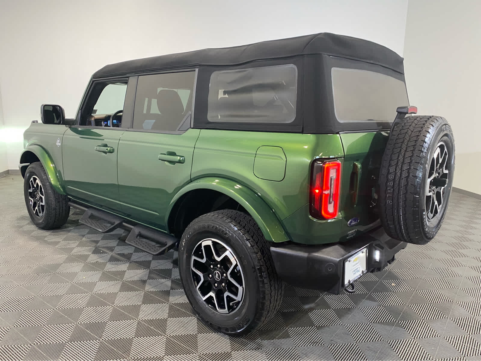 2023 Ford Bronco Base