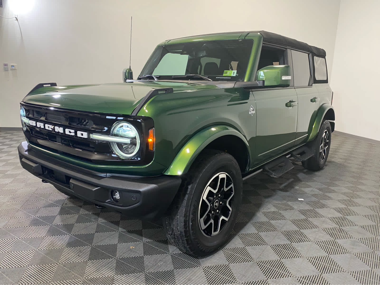 2023 Ford Bronco Base