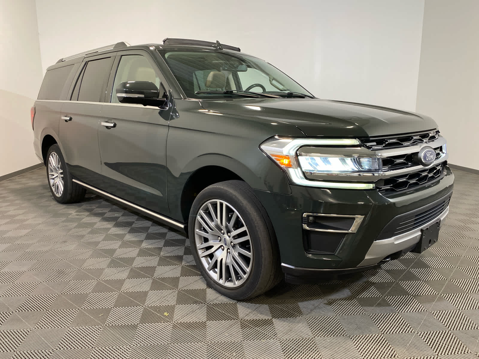 2022 Ford EXPEDITION MAX Base