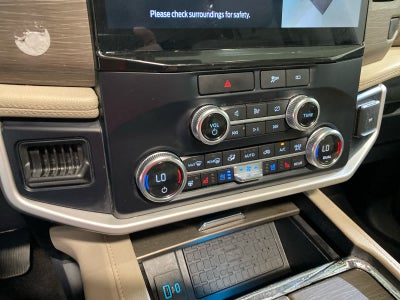 2022 Ford EXPEDITION MAX Base