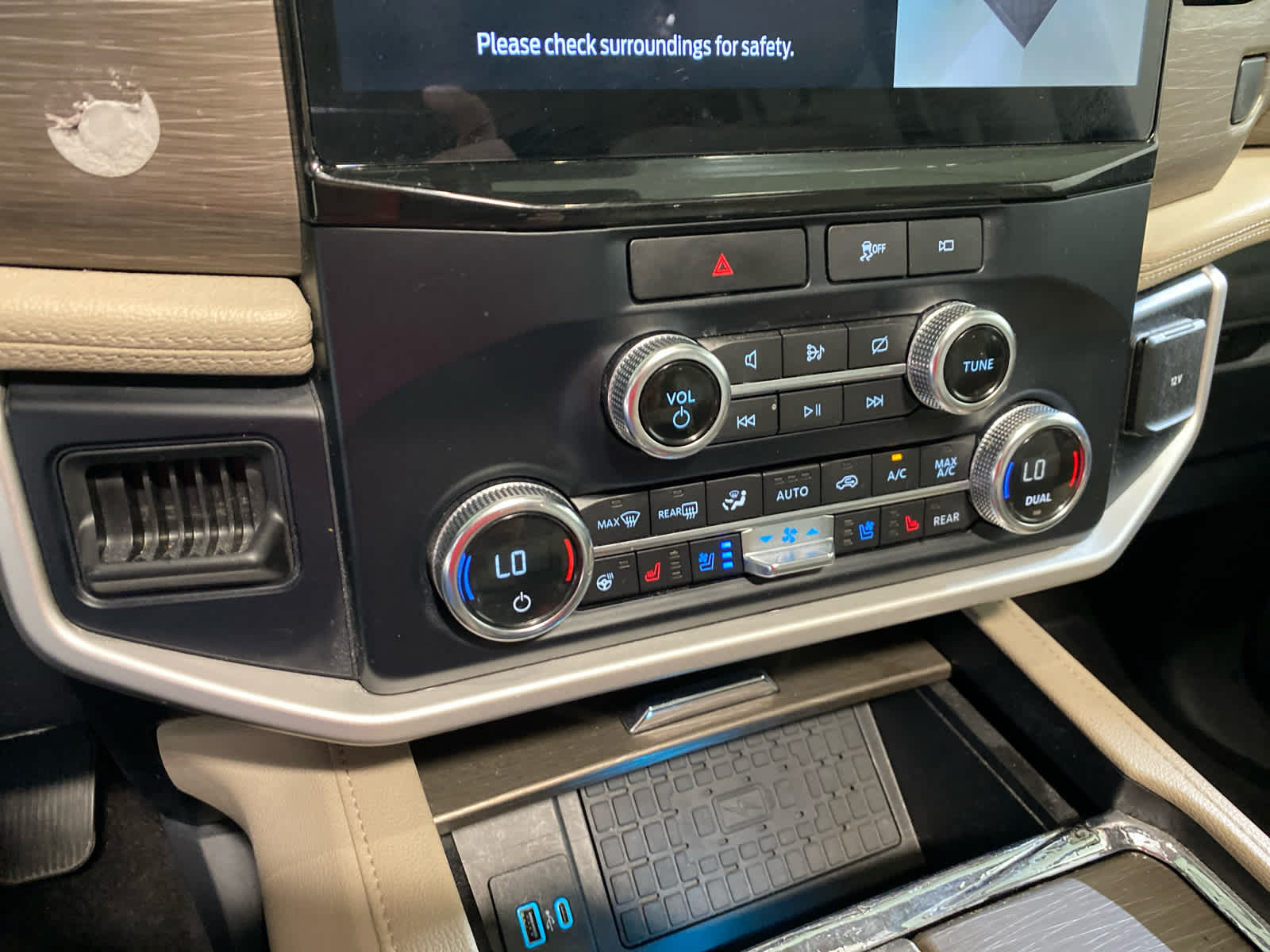2022 Ford EXPEDITION MAX Base