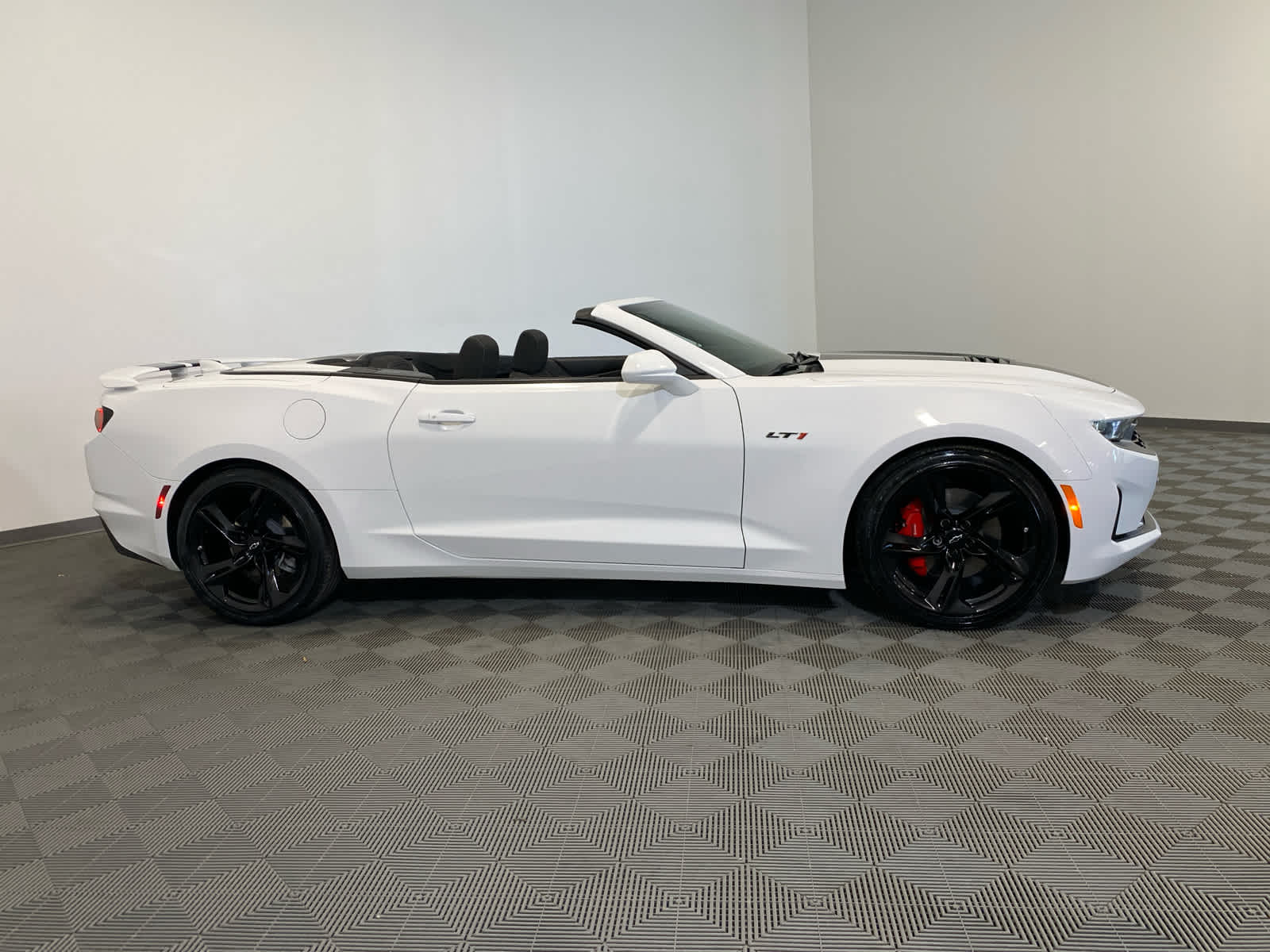 2023 Chevrolet Camaro LT1